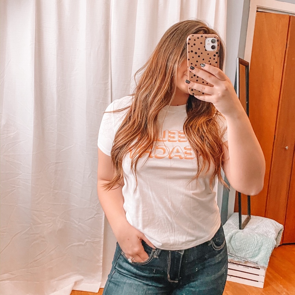 Feelin’ Peachy Graphic T